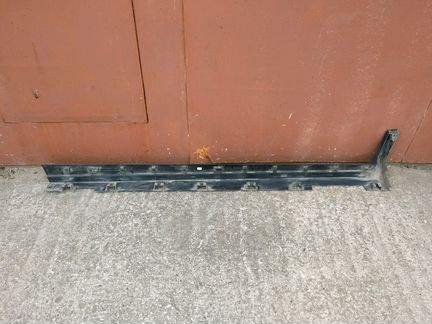 Порог Ford Kuga 2 правый оригинал