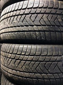 18 235 50 Pirelli Scorpion Winter J43