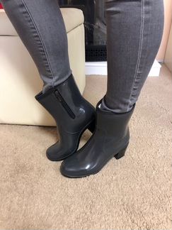 Резиновые сапоги