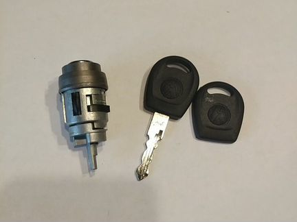 Личинка замка зажигания Volkswagen / Фольксваген