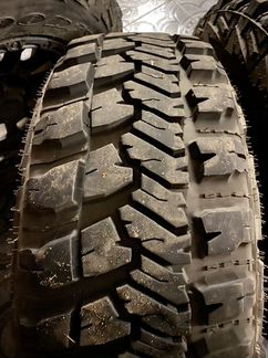 Goodyear wrangler MT/r 275/70 r17