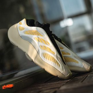 Adidas Yeezy Boost 700 v3 Safflower