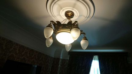 Люстра 1 матовое золото люстра 2с патиной, наст ла