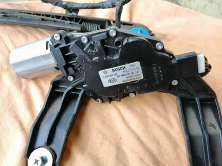 Моторчик стеклоочистителя задний Hyundai-Kia Ceed