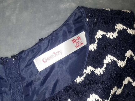 Платье праздничное 146