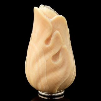 Подвеска из бивня мамонта 