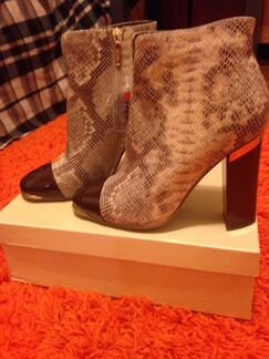 Кожаные стильные ботиночки новые, р. 38