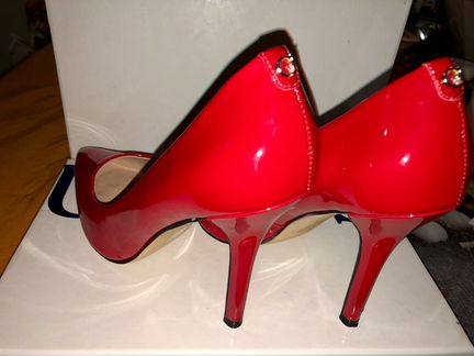 Туфли женские guess