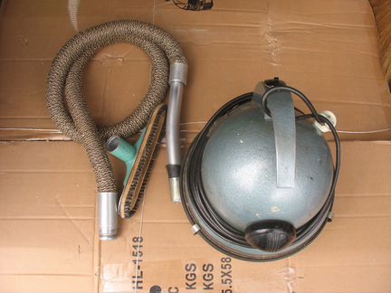 Пылесос Эп-2 Вихрь 1962г