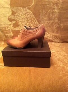 Новые полуботинки из натуральной кожи