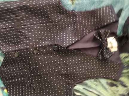 Жилет с бабочкой новый