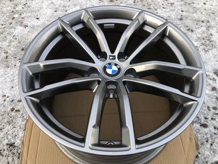 Комплект оригинальных дисков BMW 5 series G30 R18