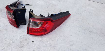 Фонарь задний Mazda 5 CW 2012