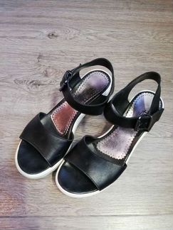 Босоножки кожа 37р