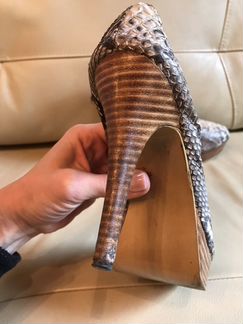 Туфли из кожи питона