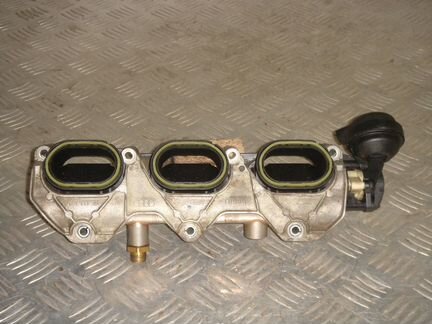 Коллектор впускной audi A6 2011-2021
