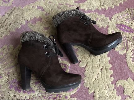 Зимние ботильоны - полусапожки Сarnaby