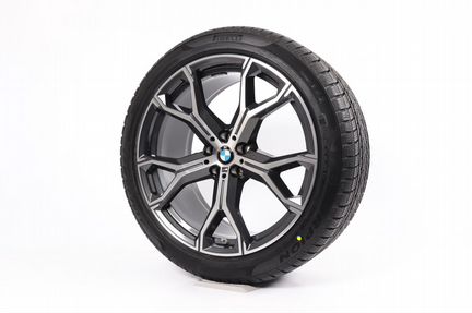 Зимние колеса BMW X5/X6 G05/06 R21 Double Sp 741M