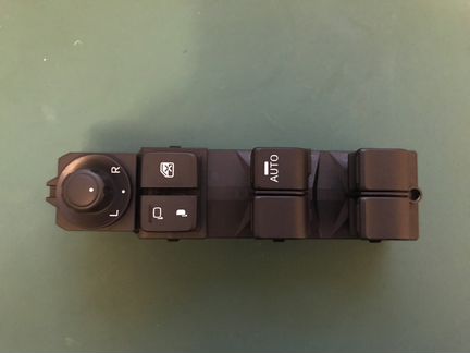 Блок управления стеклоподъемниками Мазда 3 Axela