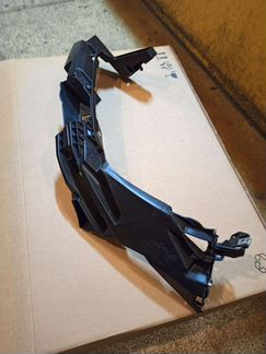 Крепление фары Mercedes GL 166 рамка фары