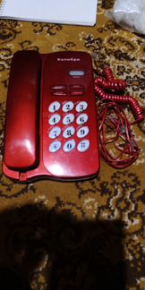 Телефон кнопочный стационарный красный