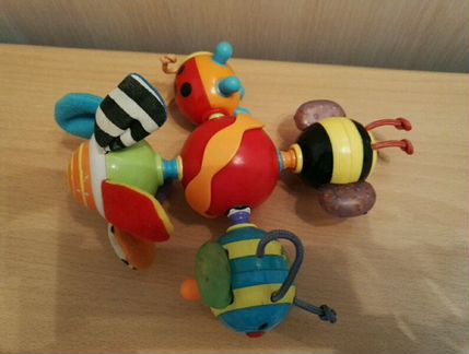 Развивающая погремушка