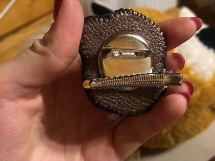 Брошь заколка Амонг Ас (Among Us) Жертва Импостера