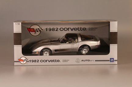 Chevrolet corvette 82 (Silver) №71021