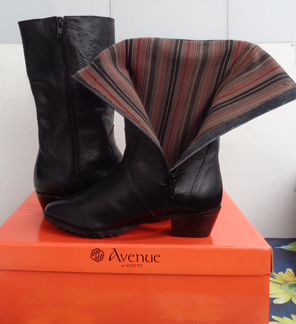 Сапожки демисезонные новые