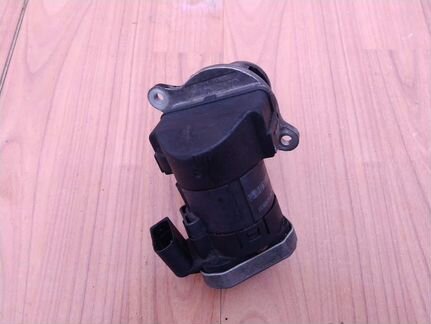 Клапан EGR Mercedes OM642