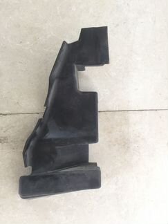 Пыльник бампера передний левый Land Rover Renge