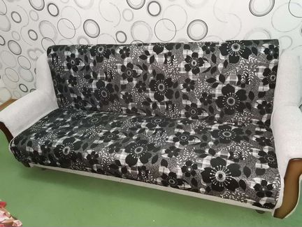 Диван