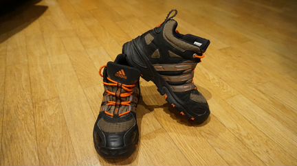 Детские ботинки Adidas Water Resistant