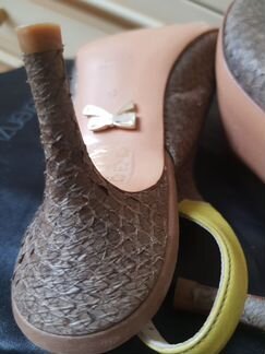 Босоножки Schumacher новые 36-37 питон