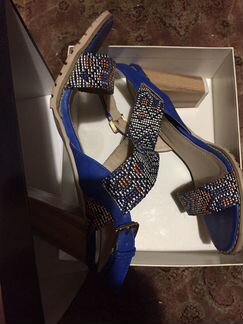 Босоножки новый 40р