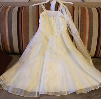 Праздничное платье для девочки в пол