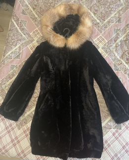 Шуба мутоновая с капюшоном 44-46