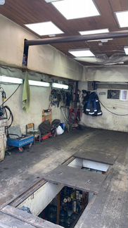 Гараж, > 30 м²