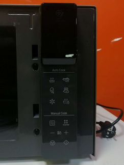 Mикроволновая печь LG MS2595CIS