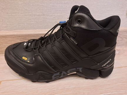 Кроссовки adidas fast