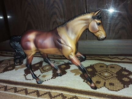 Breyer hunter лошадь