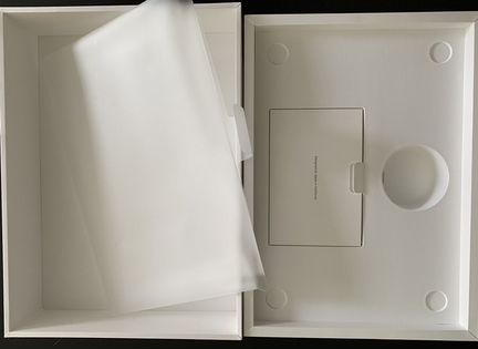 Коробка Apple MacBook Pro 13” 2020