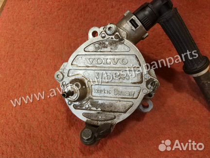 Насос вакуумный S60 XC90 V70 XC70 S80 S40 V50 C30