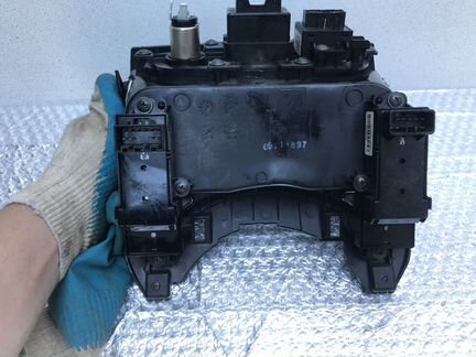 Консоль под торпедо KIA Sportage 3