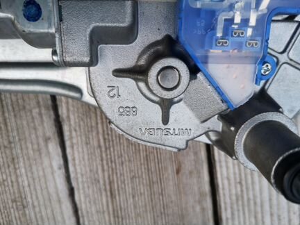 Мотор заднего стеклоочистителя Outlander 3 новый