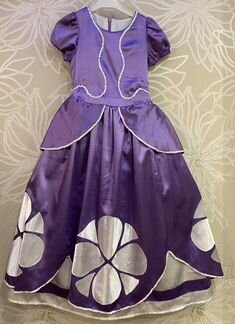 Платье для девочки принцесса София на рост 110