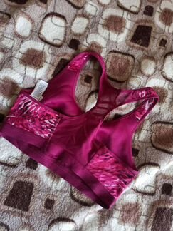 Спортивный топ Nike женский