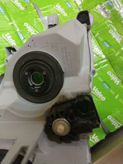 Фара camry 40 оригинал галоген