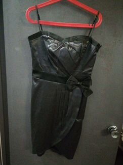 Платье-футляр новое