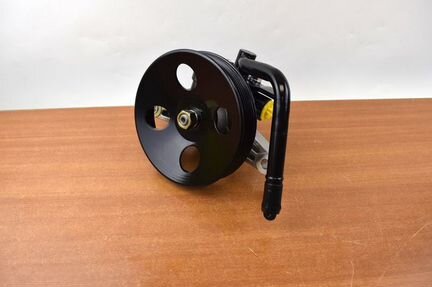 Насос гур Hyundai Solaris, Kia Rio 3 57100-4L001